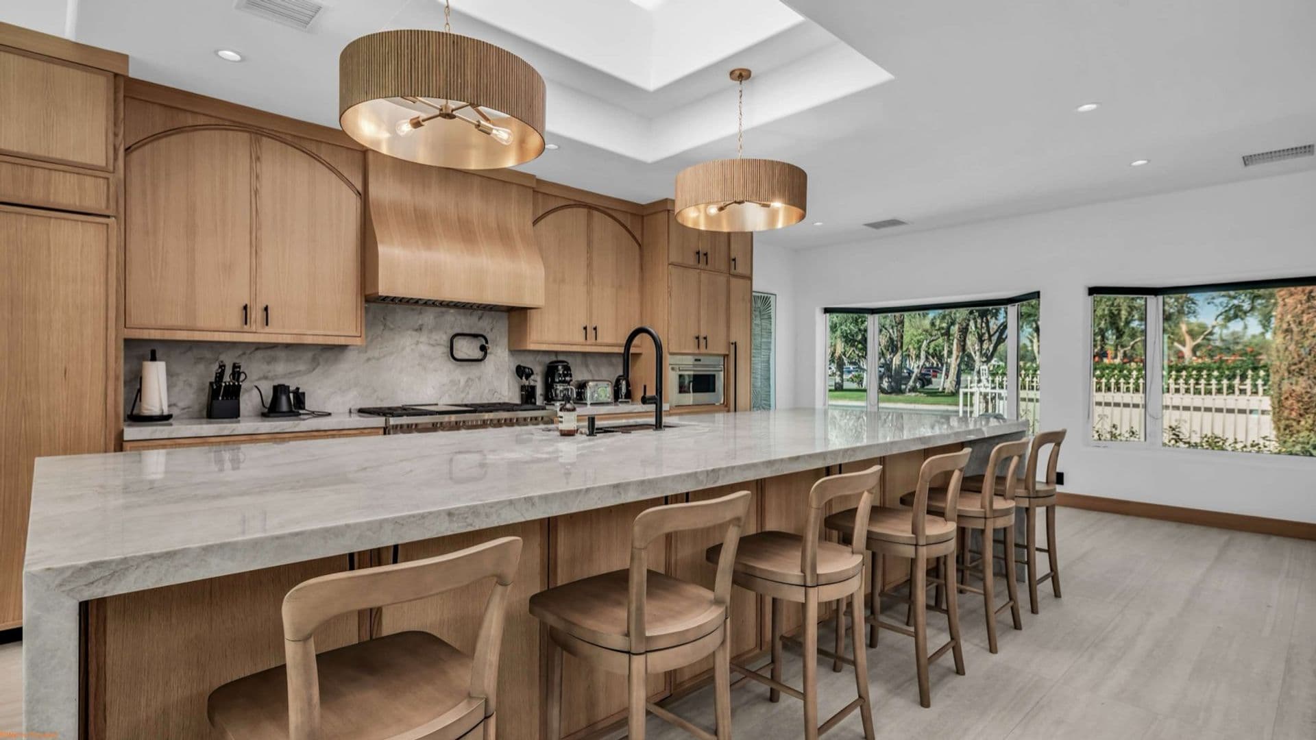 Palm Springs House: 875 Tamarisk Rd