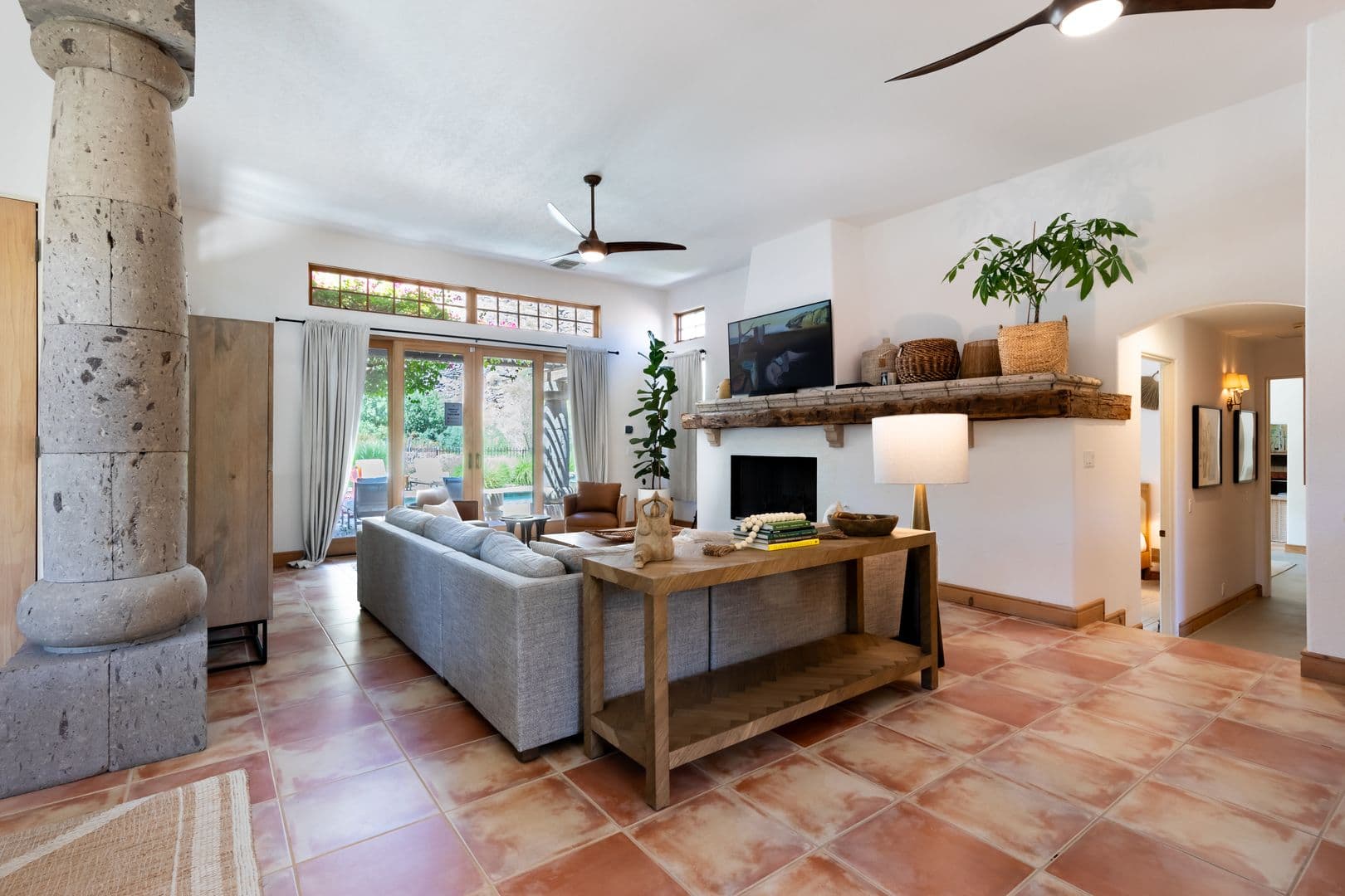 Palm Springs House: 690 West Linda Vista Drive