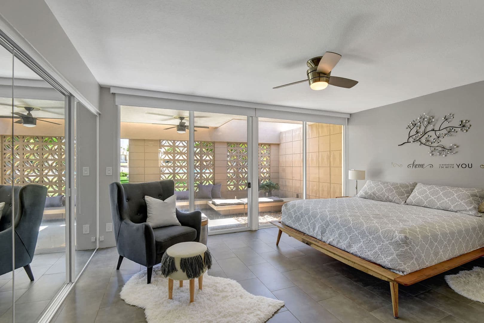 Palm Desert House: 72861 El Paseo
