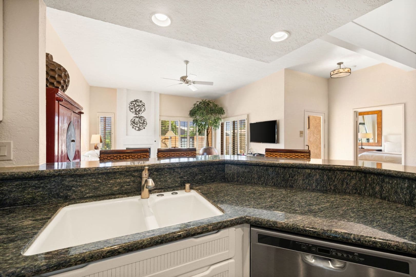 Palm Desert House: 49035 Mariposa Drive