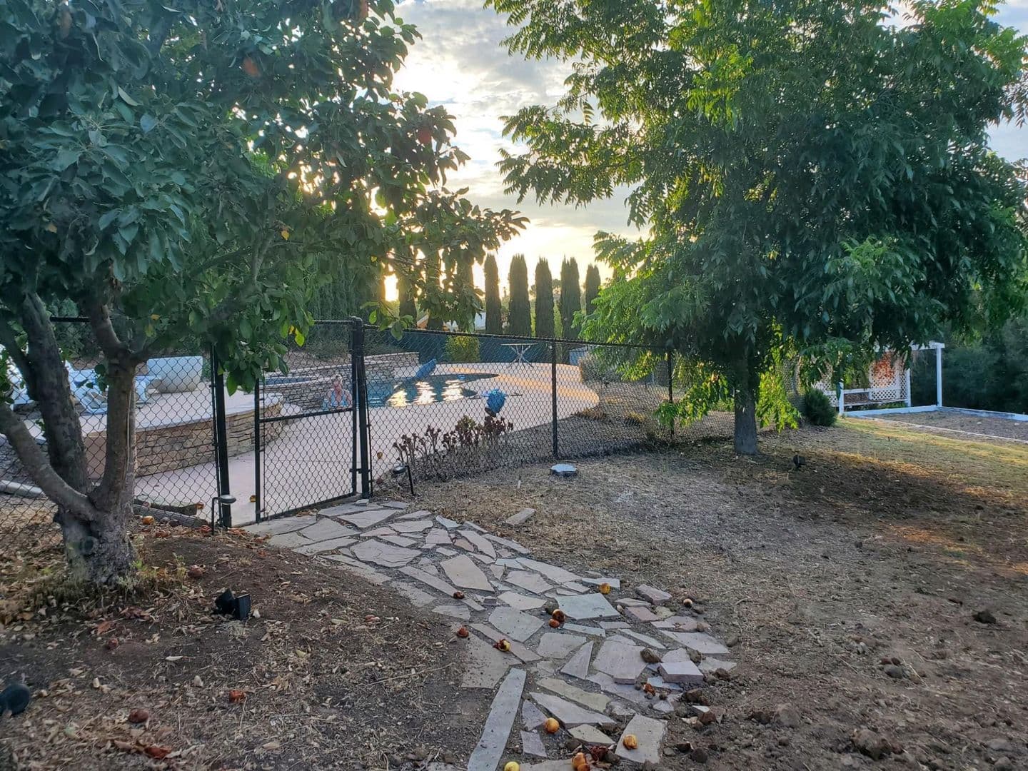 Fallbrook House: 1412 El Nido Dr