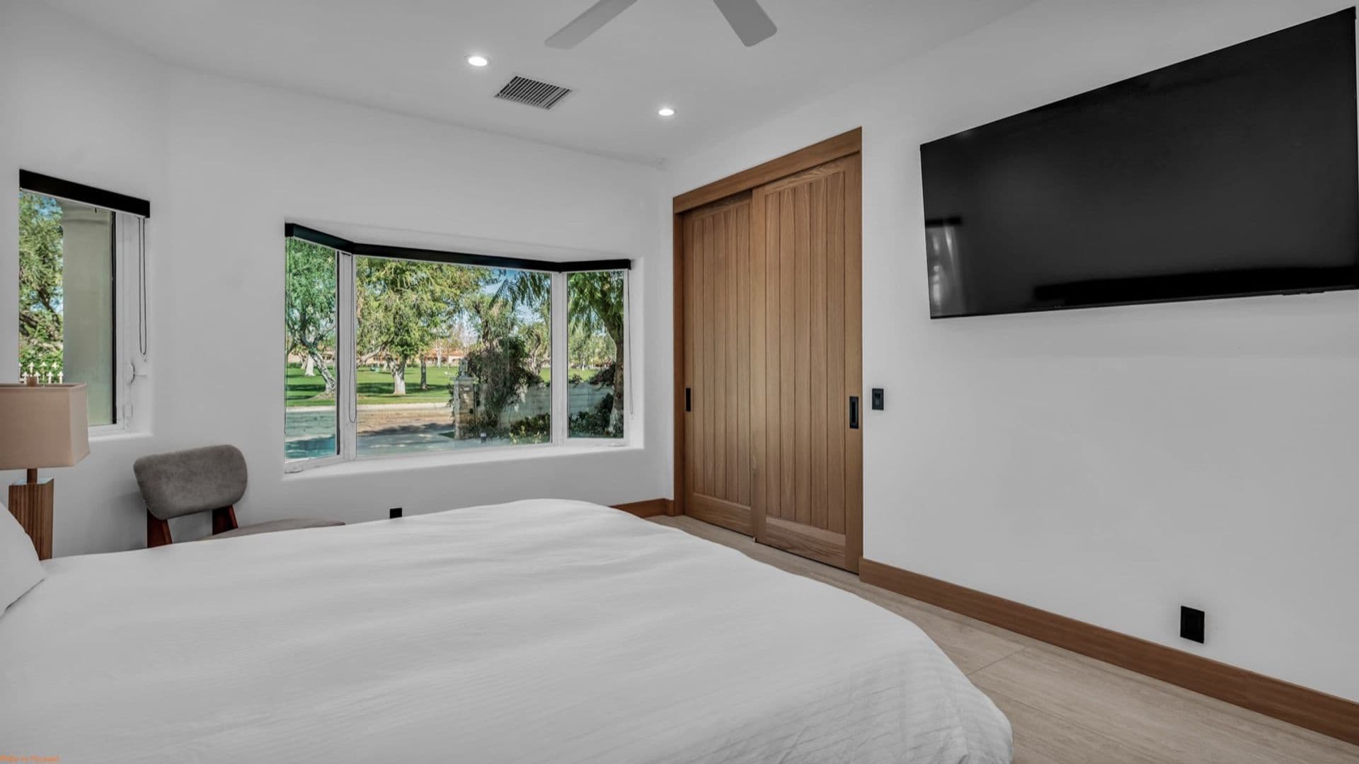 Palm Springs House: 875 Tamarisk Rd