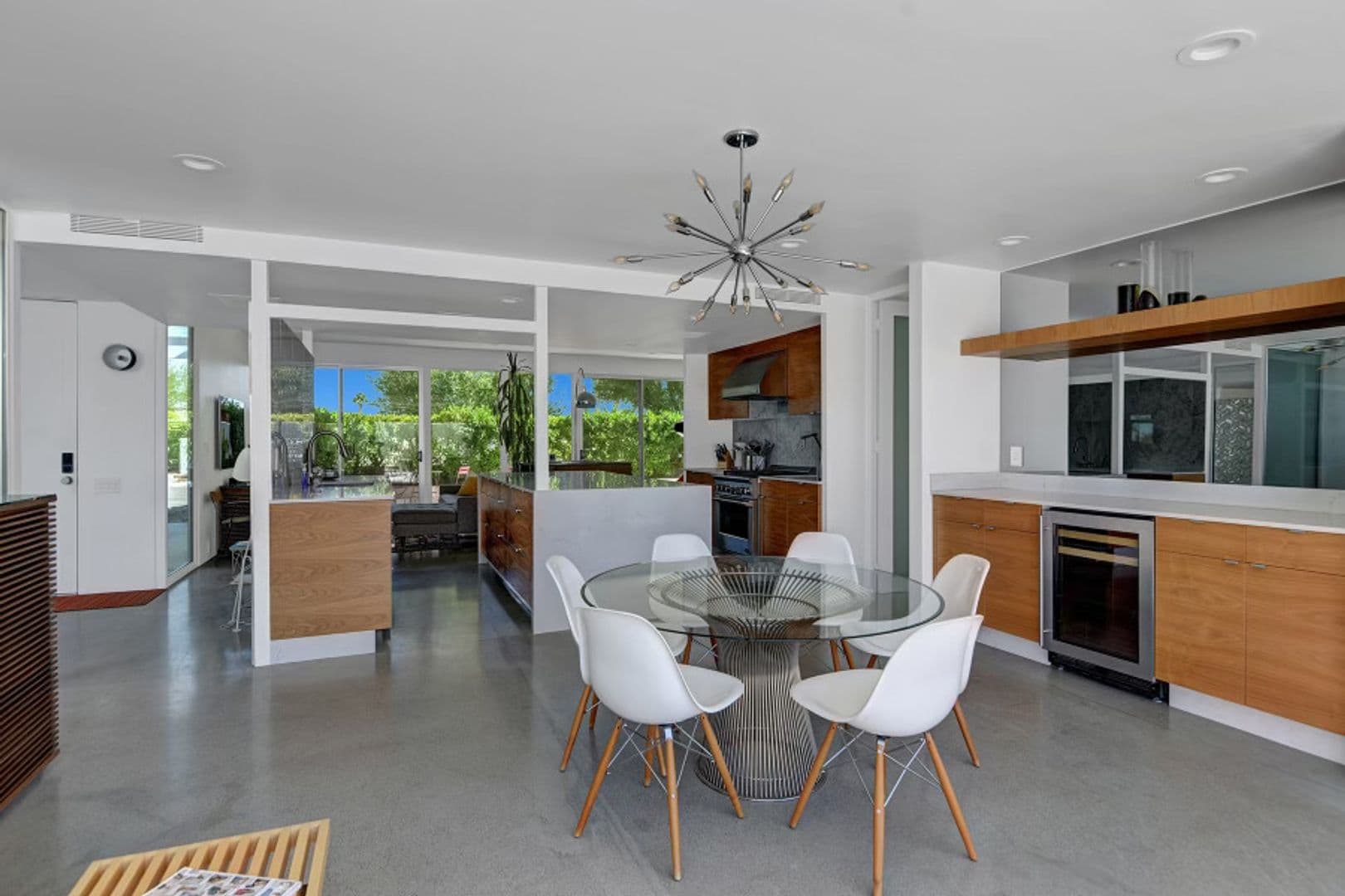 Palm Springs House: 3133 N Sunnyview Dr