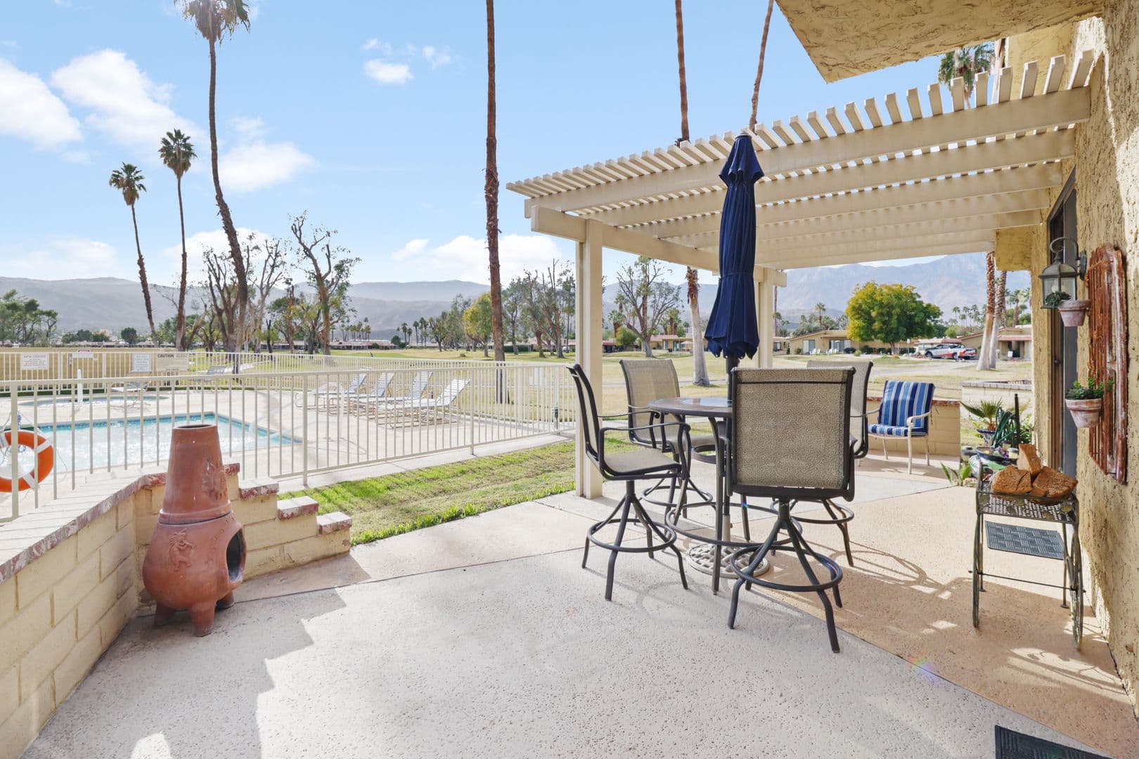 Cathedral City House: 68859 Paseo Real