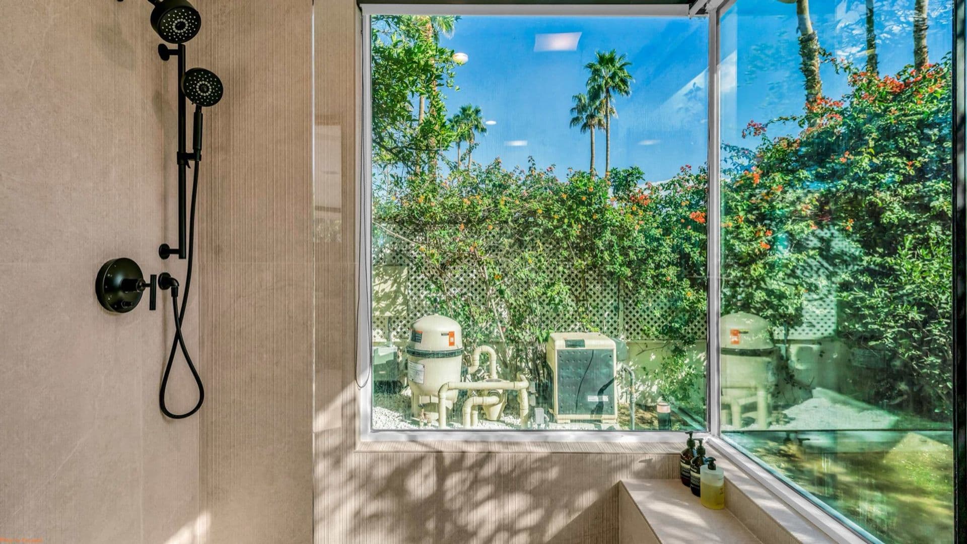 Palm Springs House: 875 Tamarisk Rd