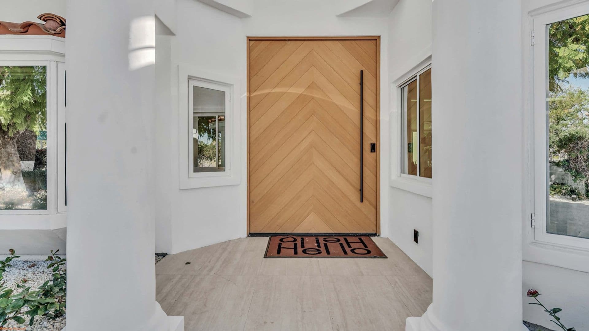 Palm Springs House: 875 Tamarisk Rd
