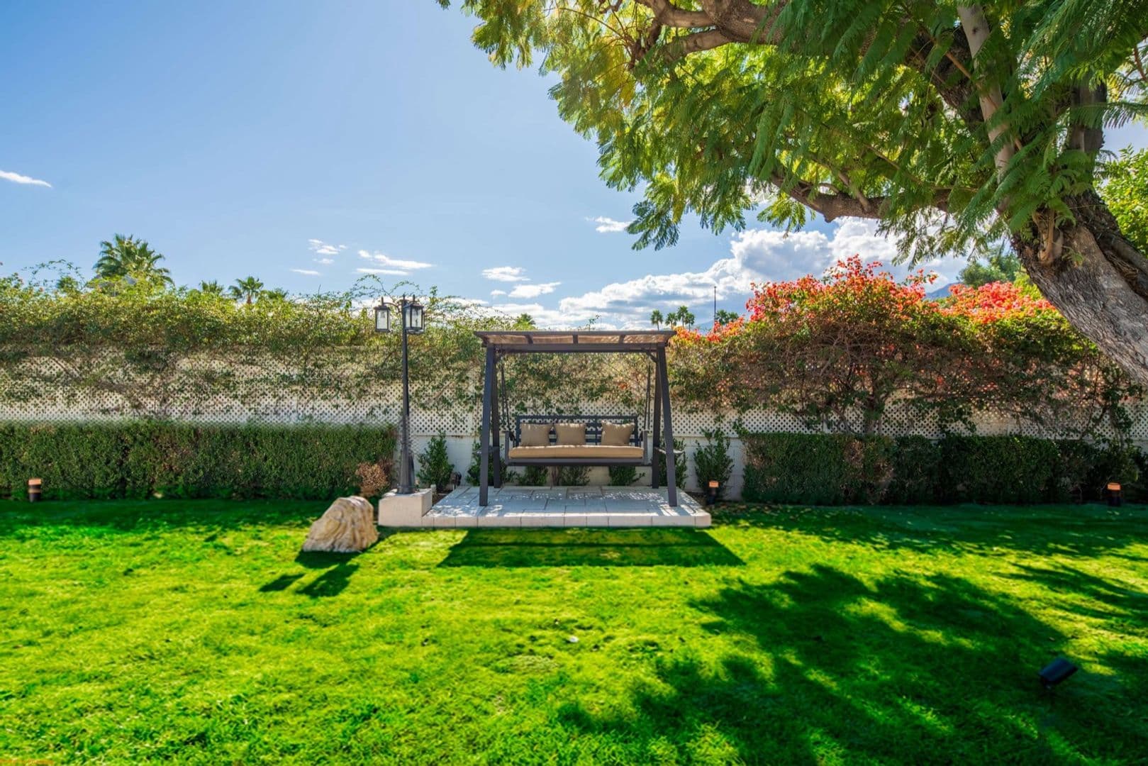Palm Springs House: 875 Tamarisk Rd