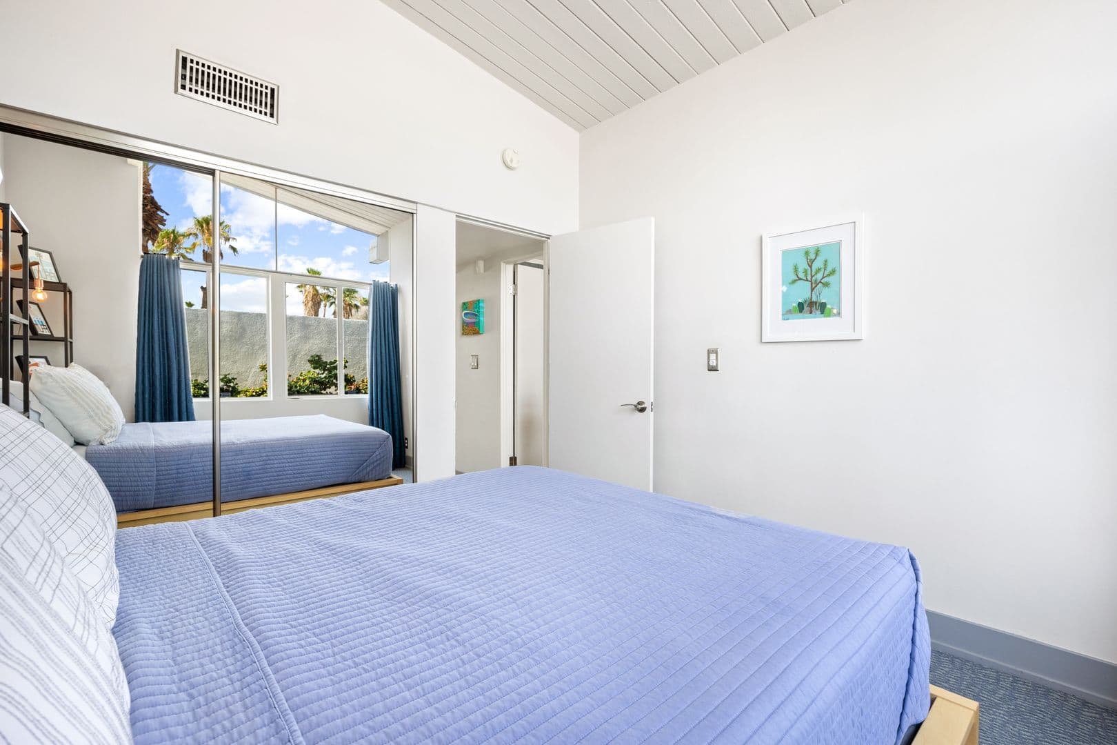 Palm Springs House: 915 E Racquet Club Rd
