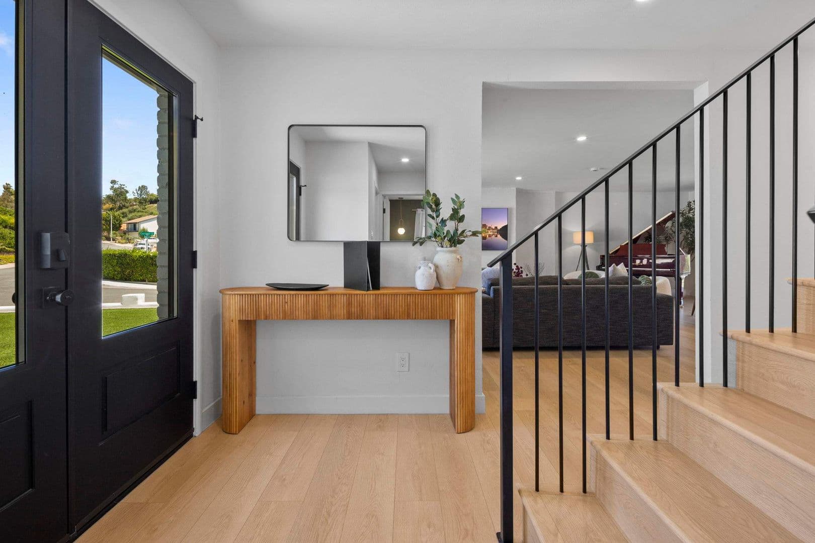 San Diego House: 5865 Cozzens Street