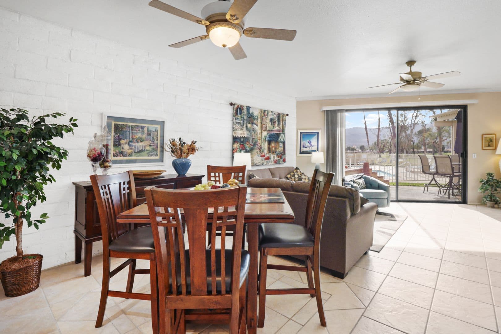 Cathedral City House: 68859 Paseo Real
