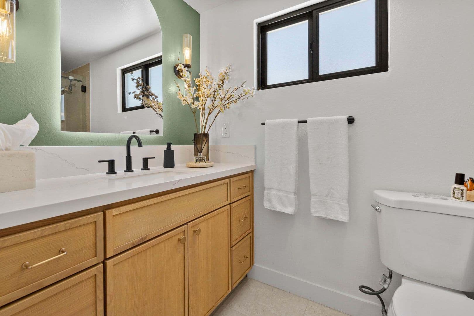 San Diego House: 5865 Cozzens Street