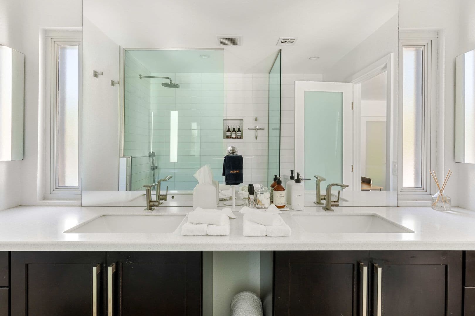 Palm Springs House: 2355 W Nicola Rd