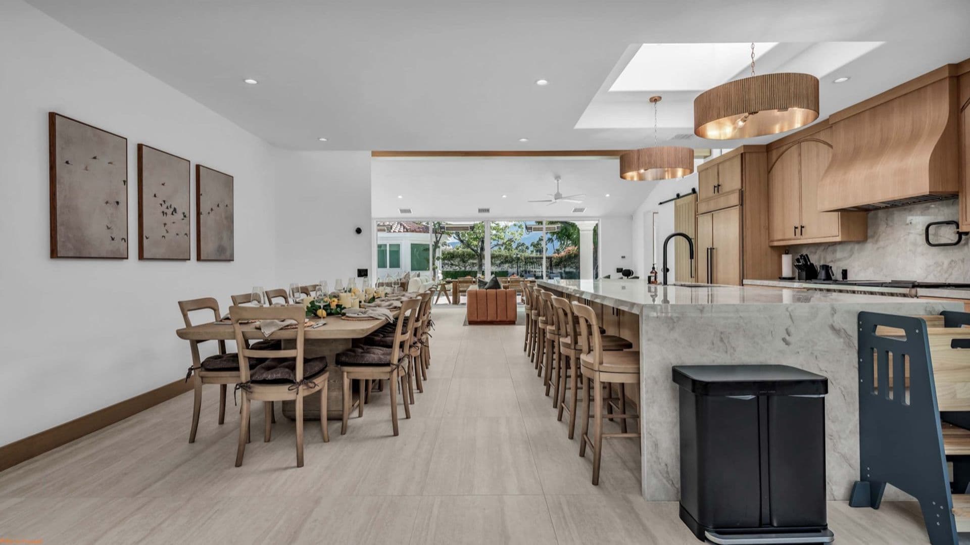 Palm Springs House: 875 Tamarisk Rd