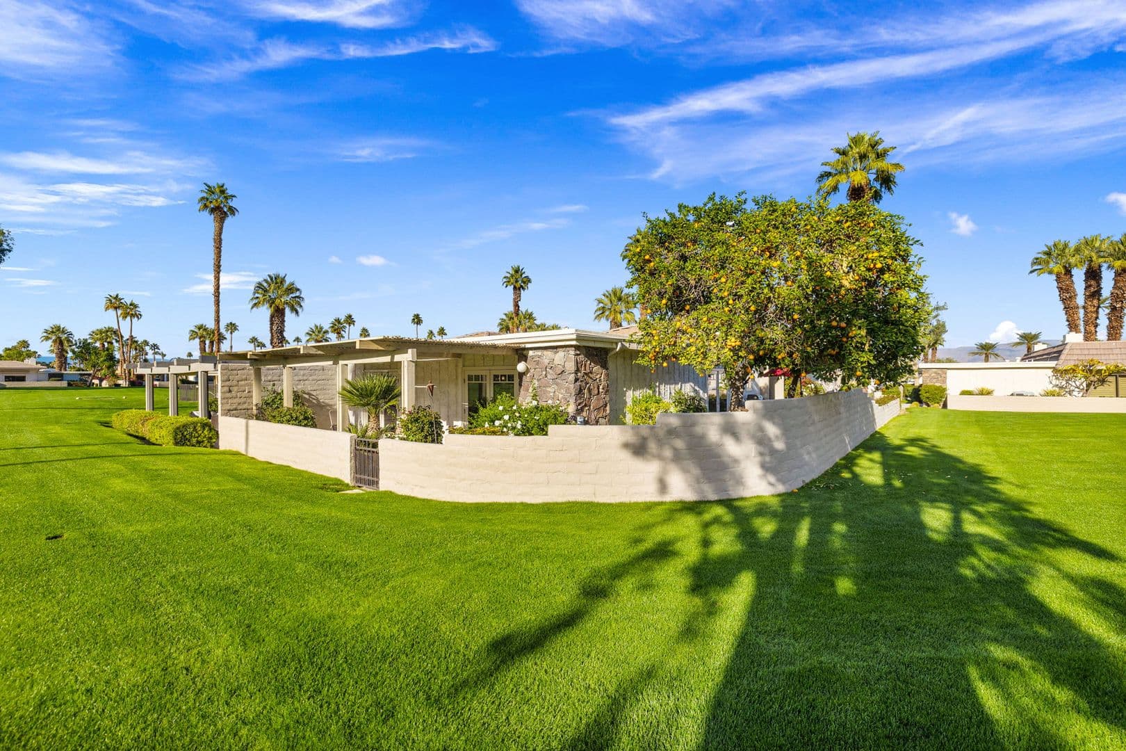 Indian Wells House: 74939 Via Lago