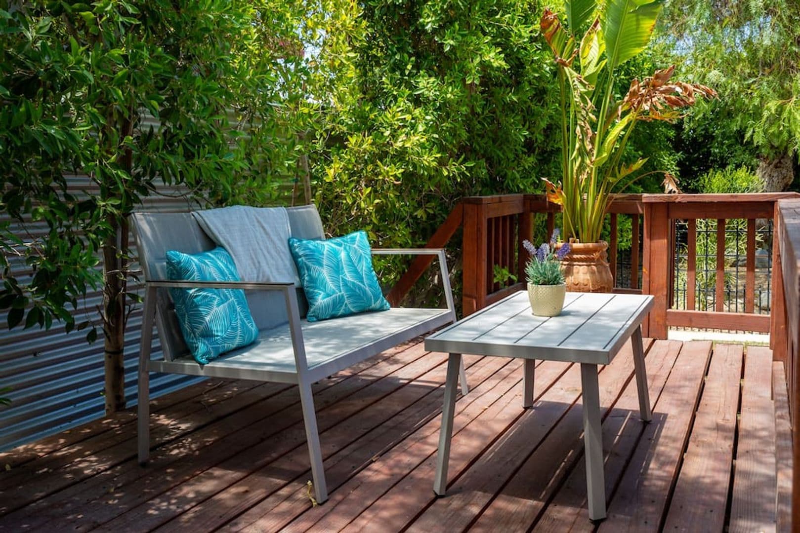 Palm Springs House: 2184 E Powell Rd