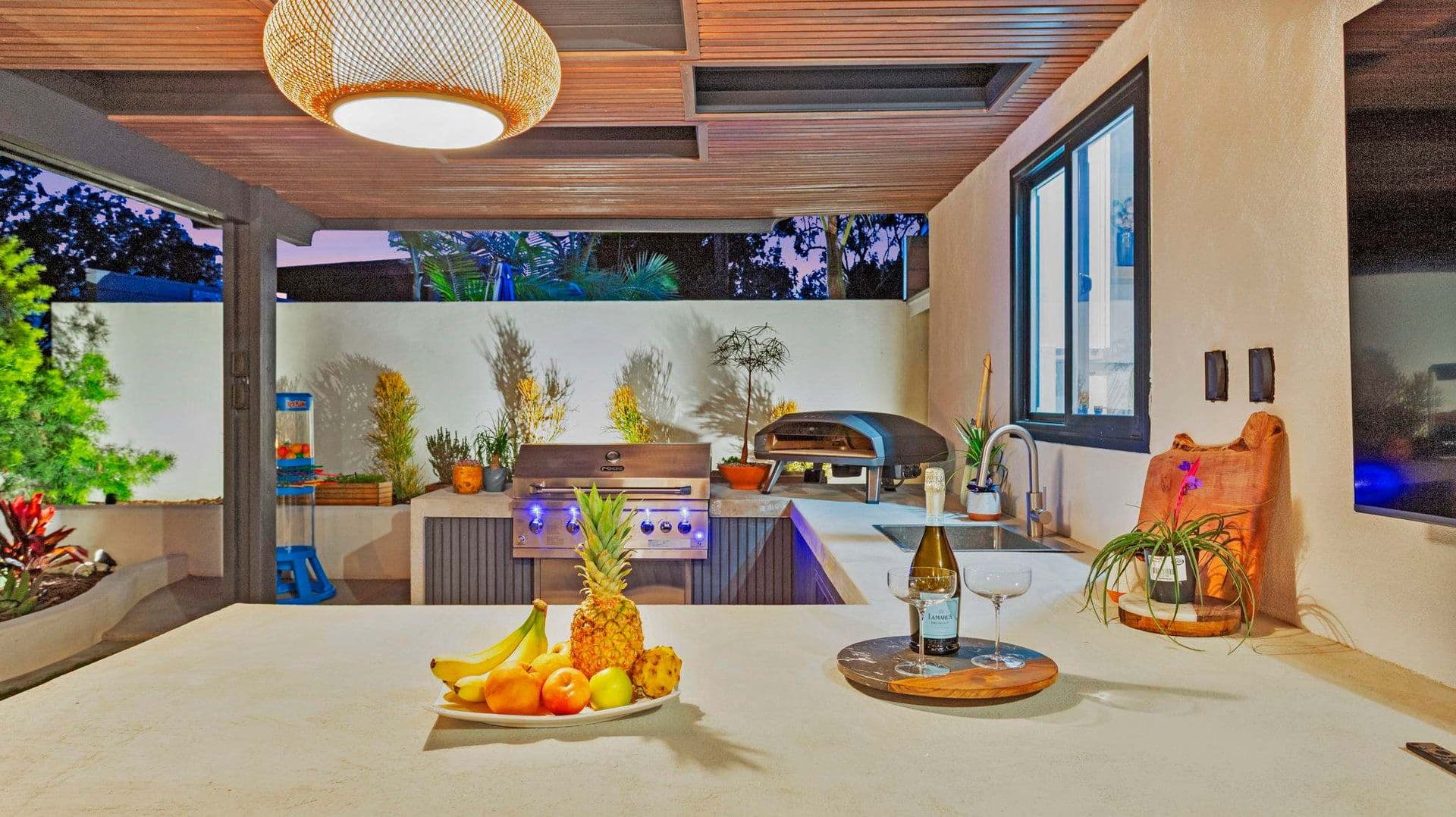 San Diego House: 5865 Cozzens Street