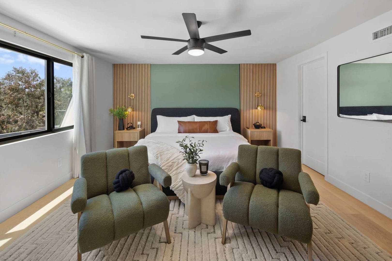 San Diego House: 5865 Cozzens Street