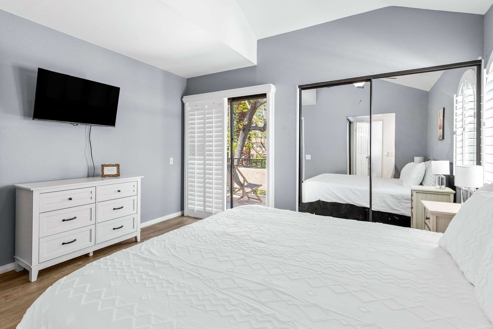 Palm Springs House: 2345 S Cherokee Way