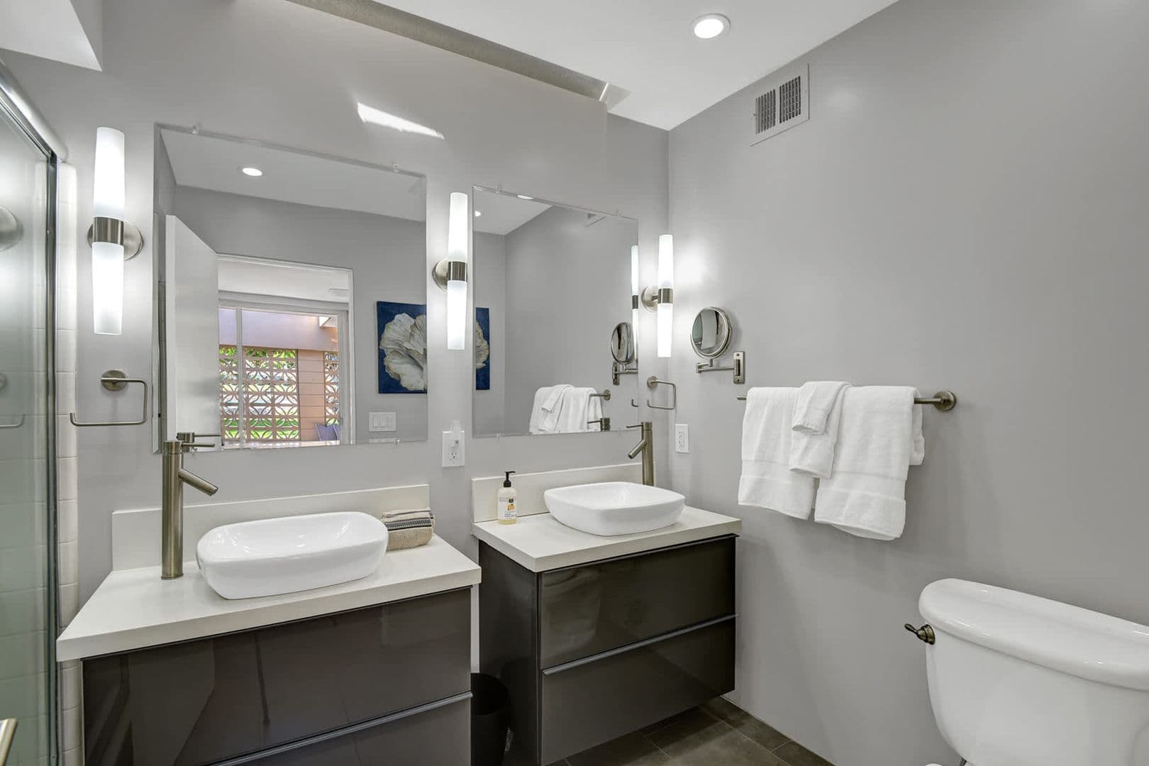 Palm Desert House: 72861 El Paseo