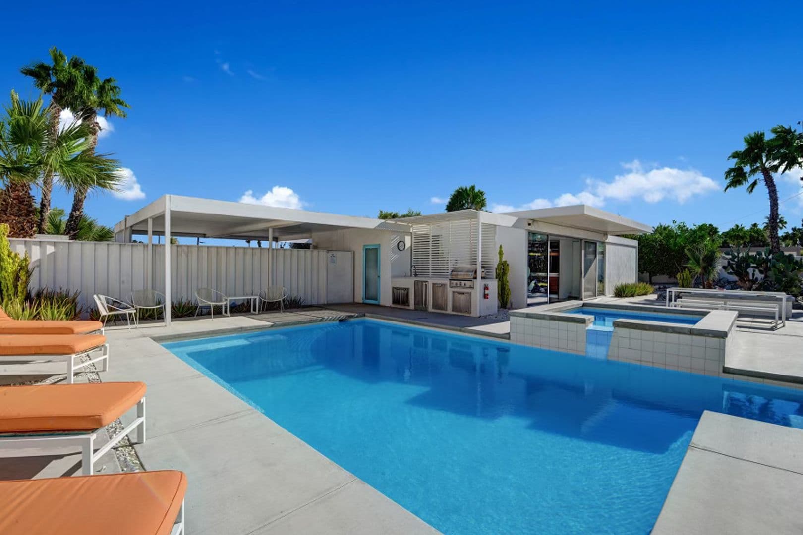 Palm Springs House: 3133 N Sunnyview Dr