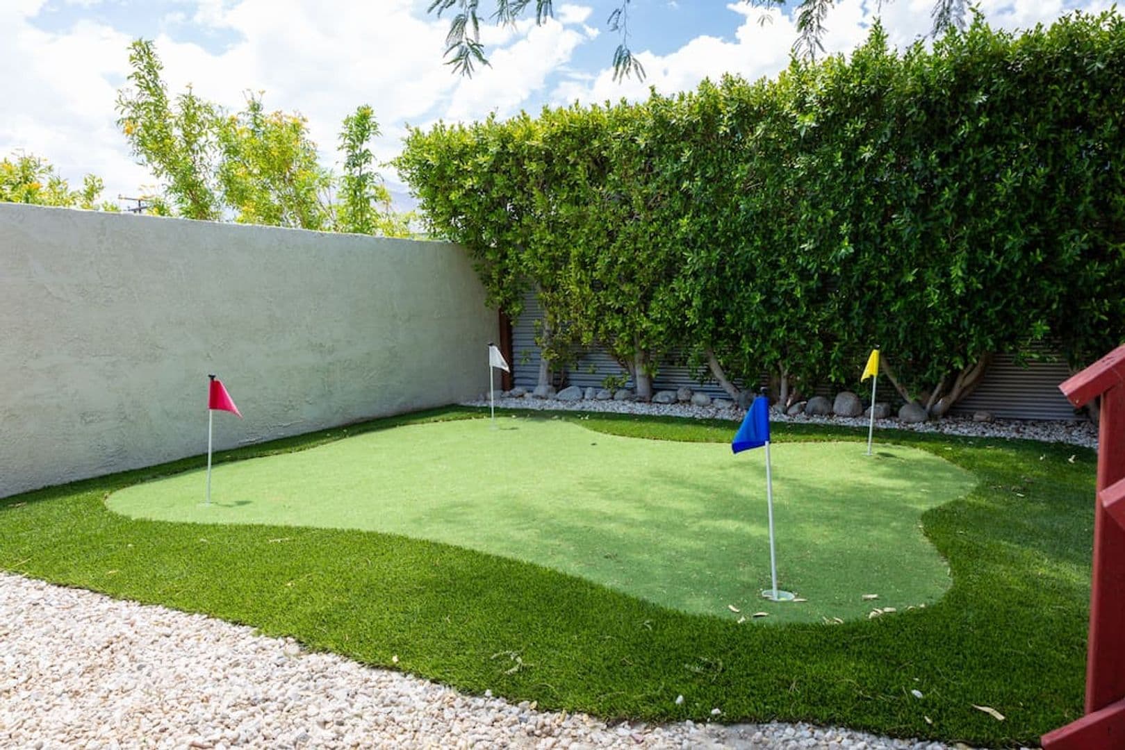 Palm Springs House: 2184 E Powell Rd