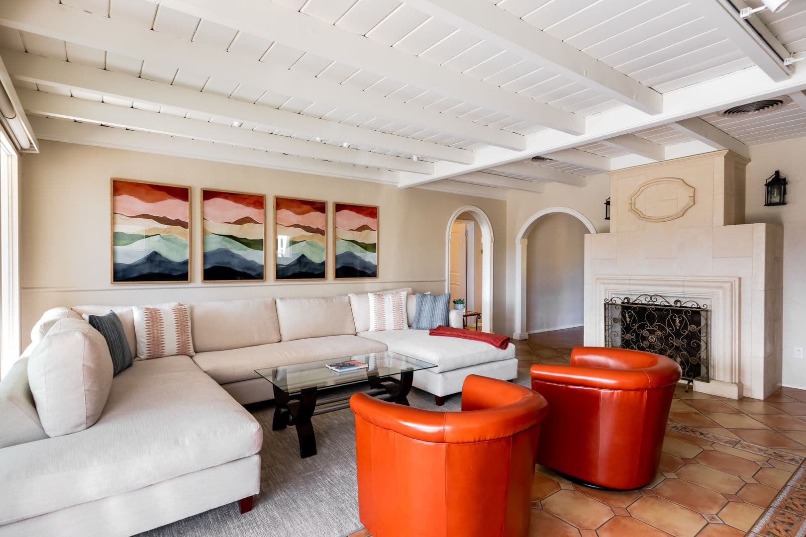 Palm Springs House: 477 East Via Colusa