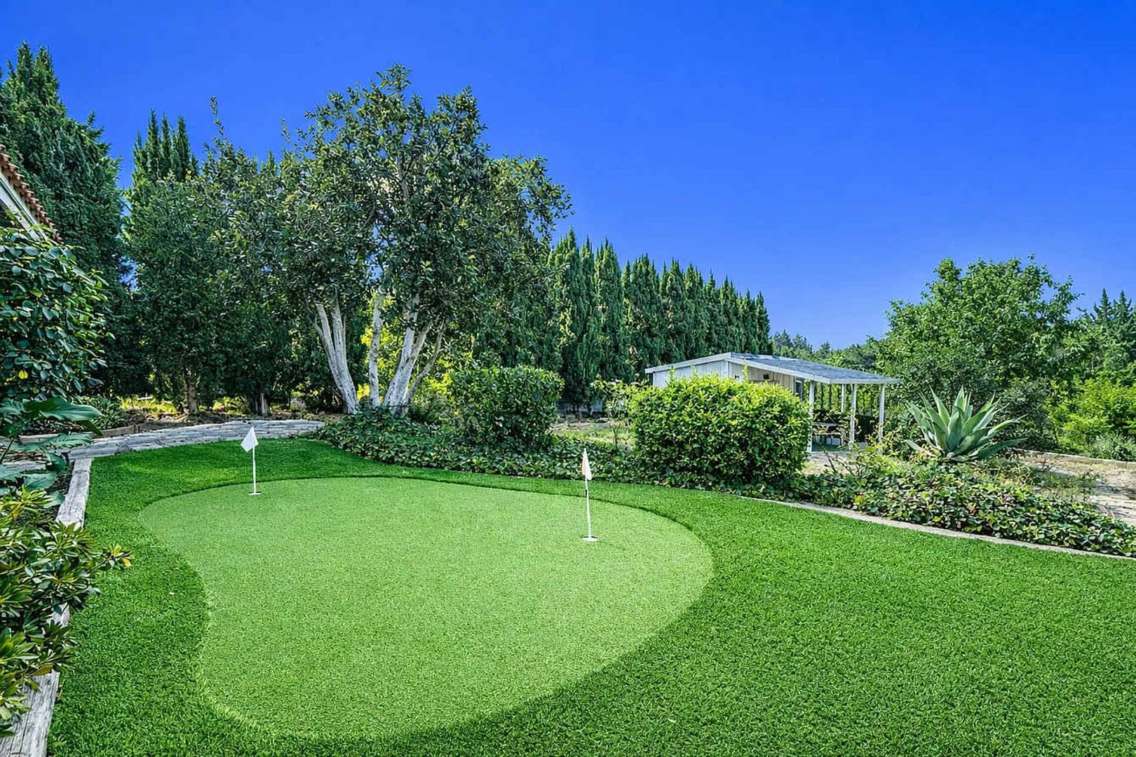 Fallbrook House: 1412 El Nido Dr