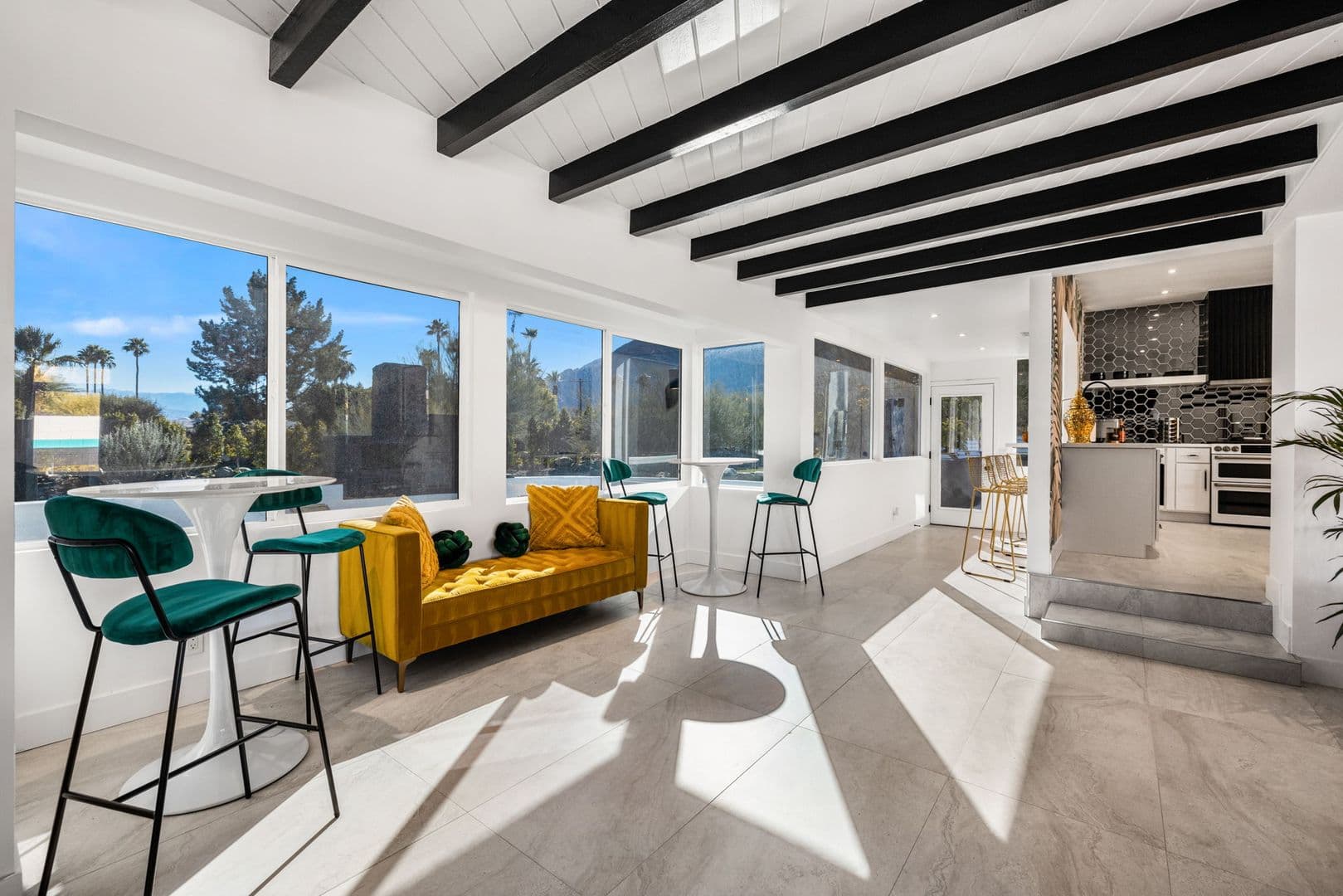 Palm Springs House: 2325 N Girasol Ave