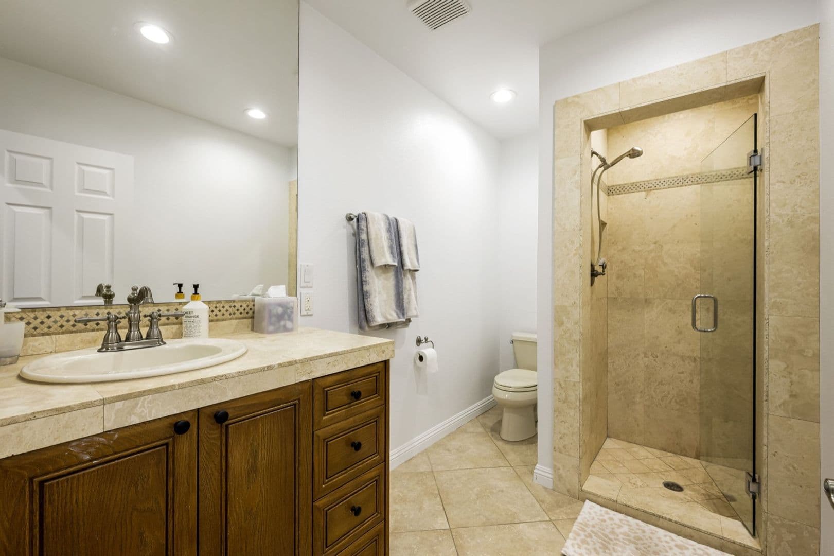 Palm Desert House: 73255 Grapevine Street