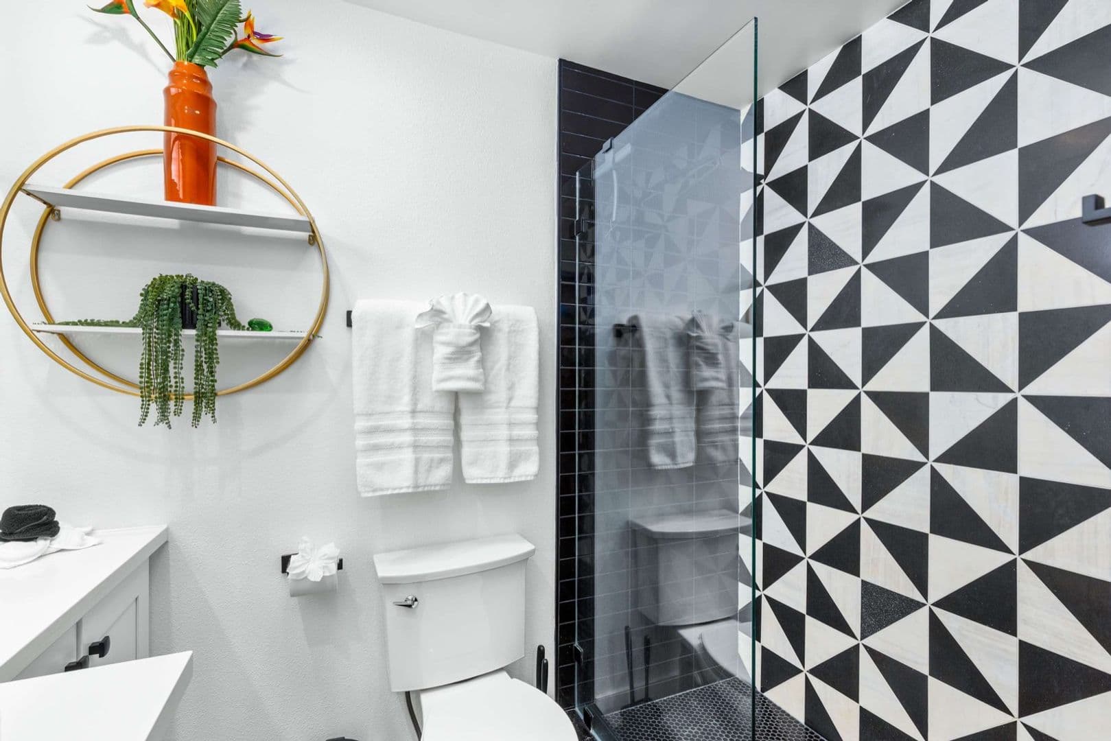 Palm Springs House: 2380 N San Antonio Rd