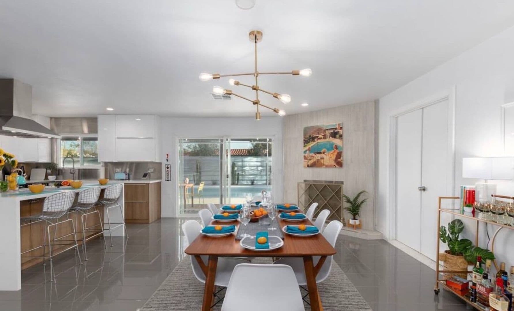 Palm Springs House: 2241 E Finley Rd