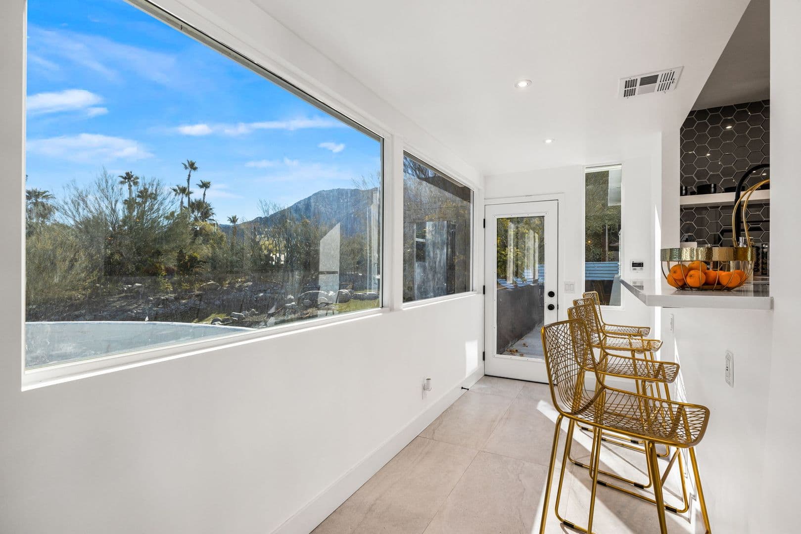Palm Springs House: 2325 N Girasol Ave