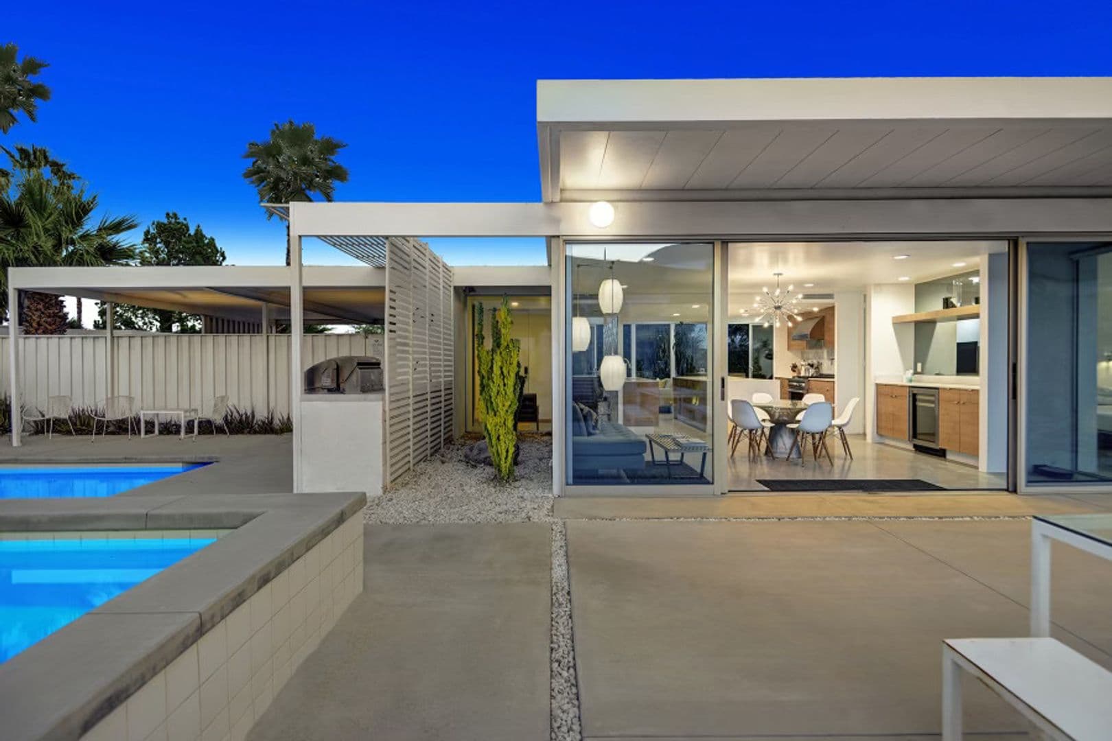 Palm Springs House: 3133 N Sunnyview Dr