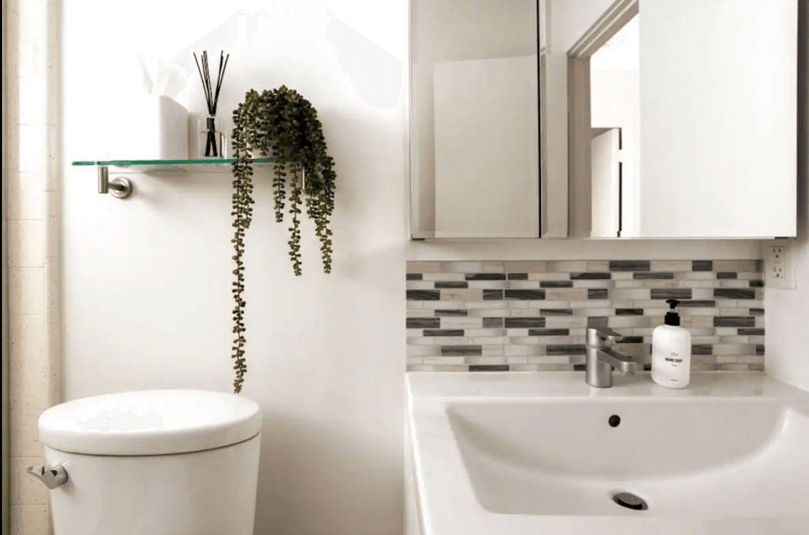 Palm Springs House: 547 N Sunrise Way