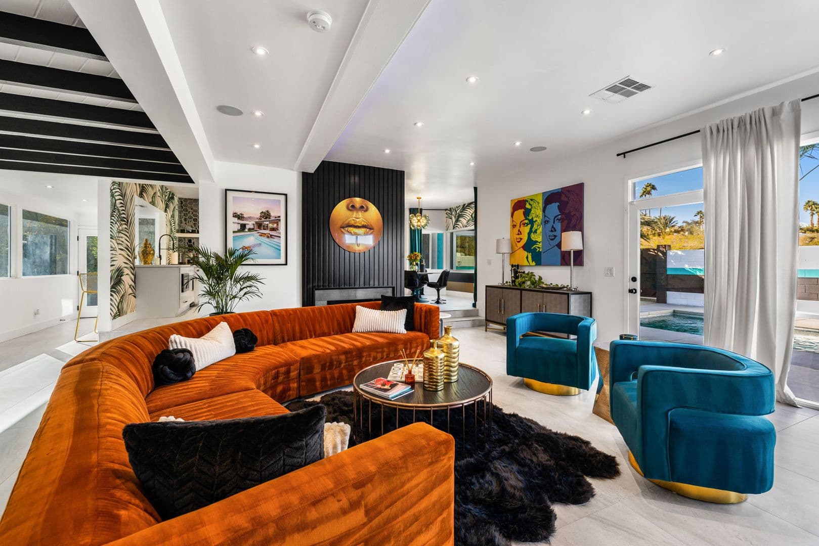 Palm Springs House: 2325 N Girasol Ave
