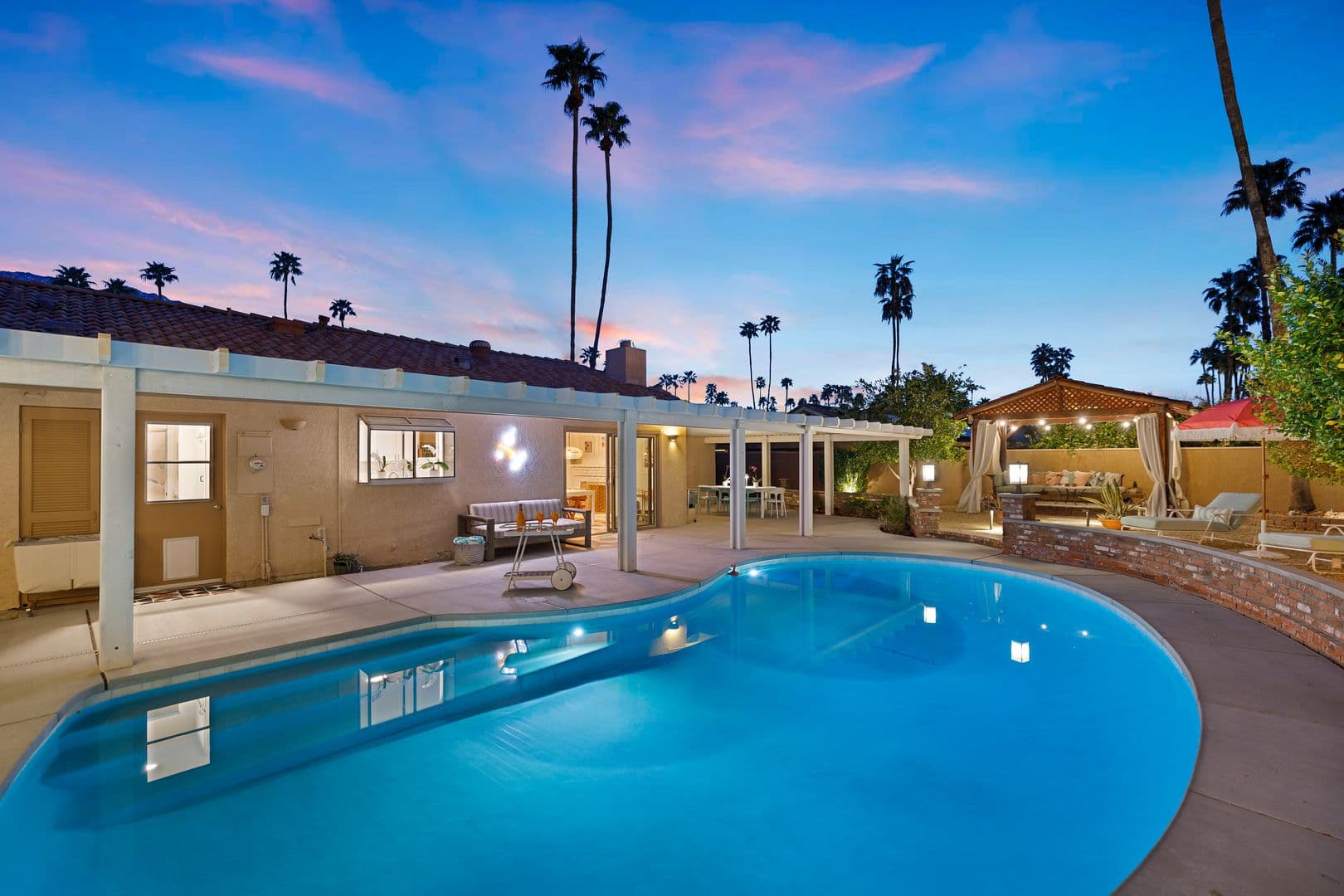 Palm Springs House: 1334 S San Joaquin Dr