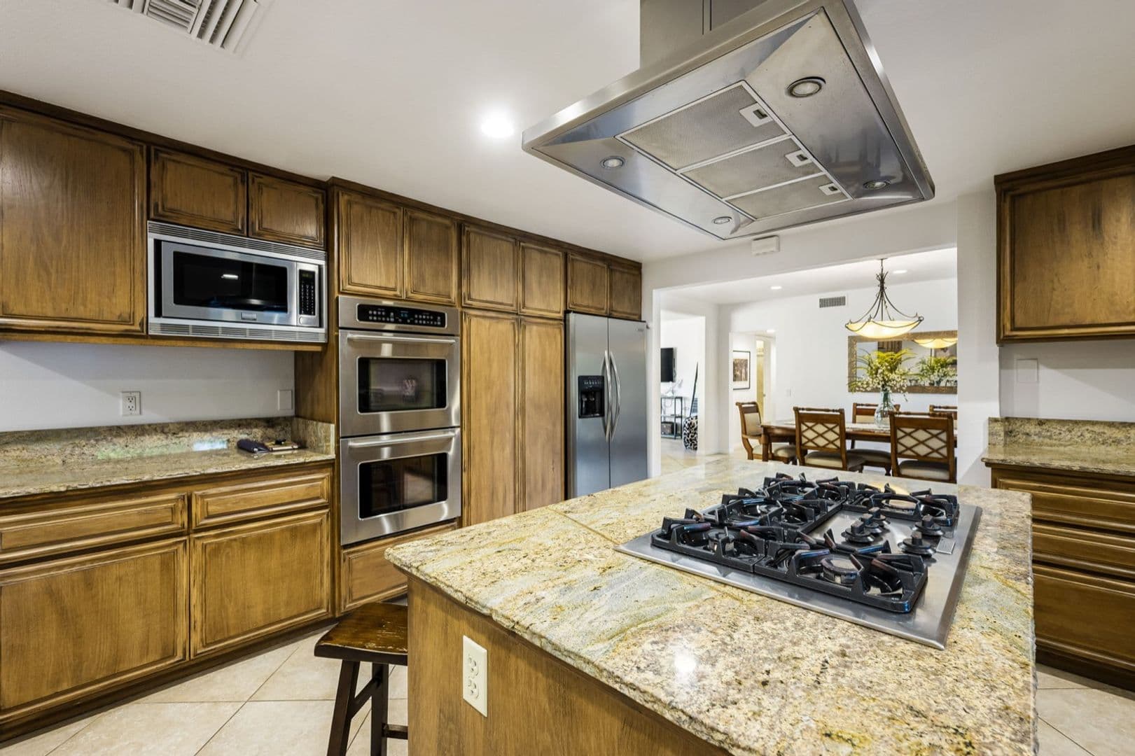 Palm Desert House: 73255 Grapevine Street