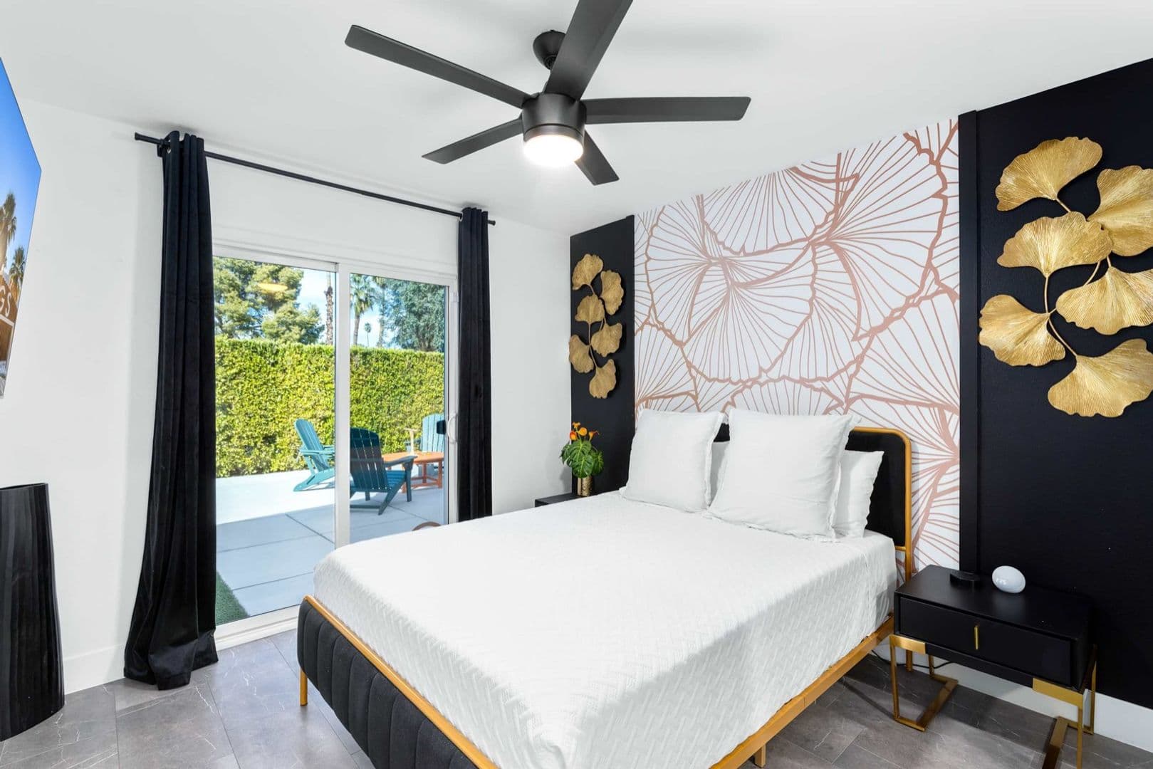 Palm Springs House: 2380 N San Antonio Rd
