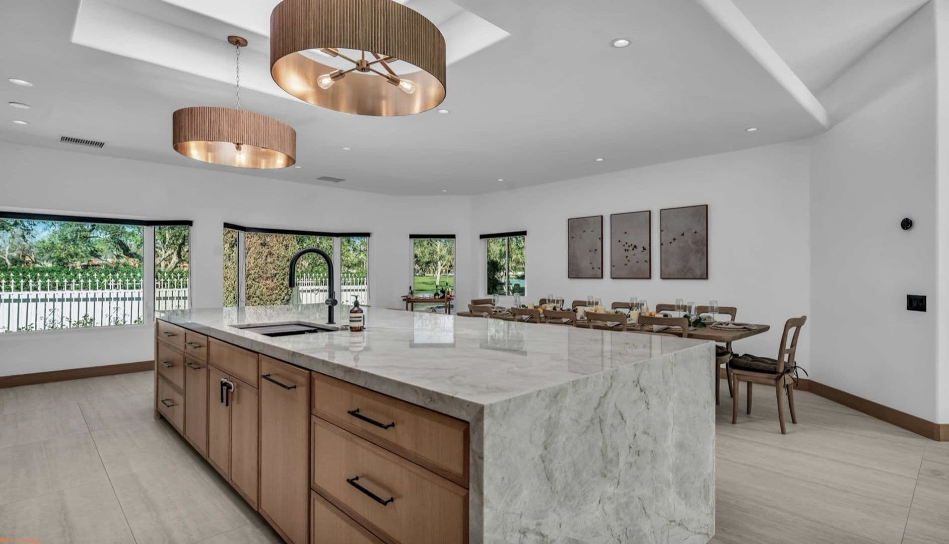 Palm Springs House: 875 Tamarisk Rd