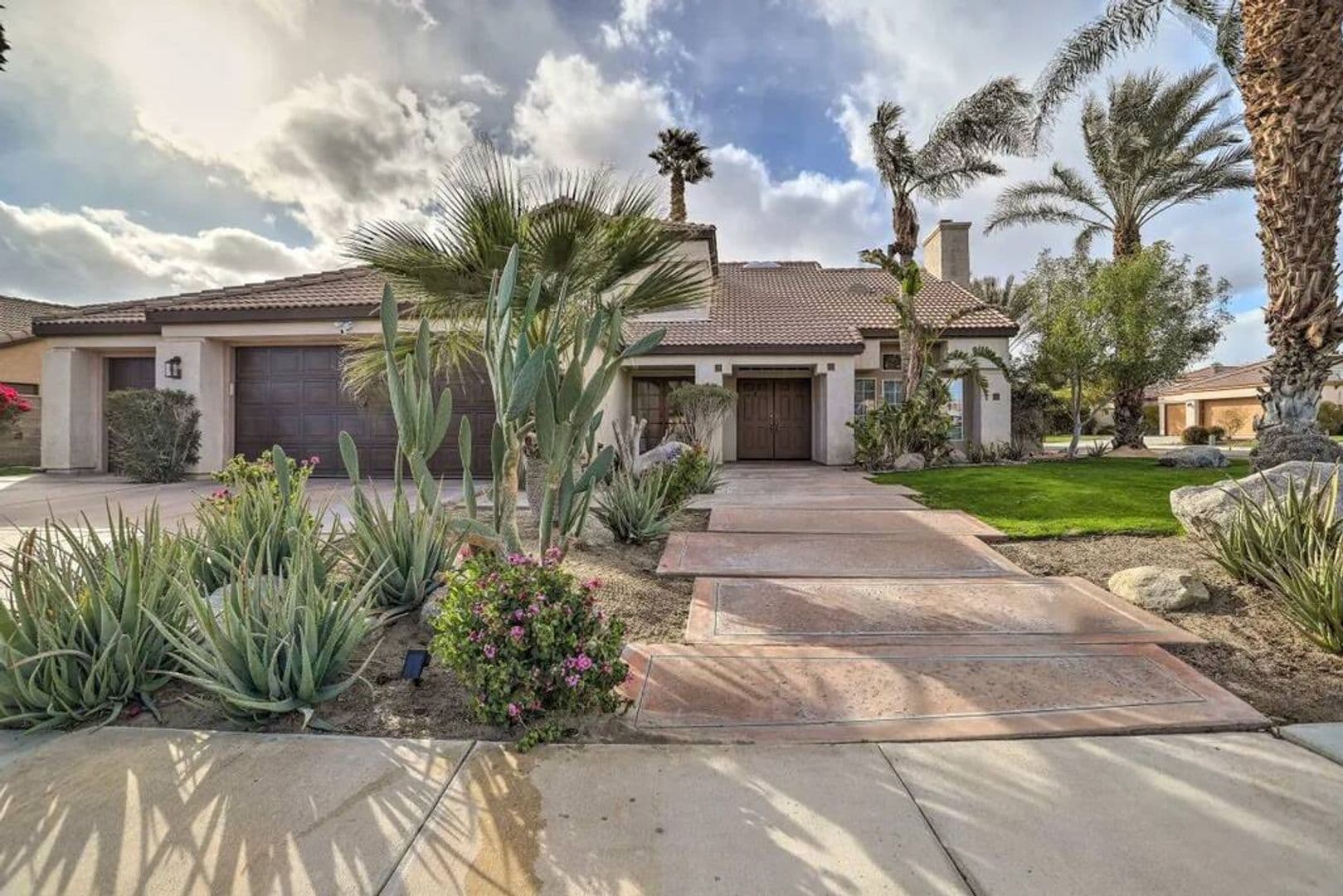 La Quinta House: 79150 Ocotillo Dr