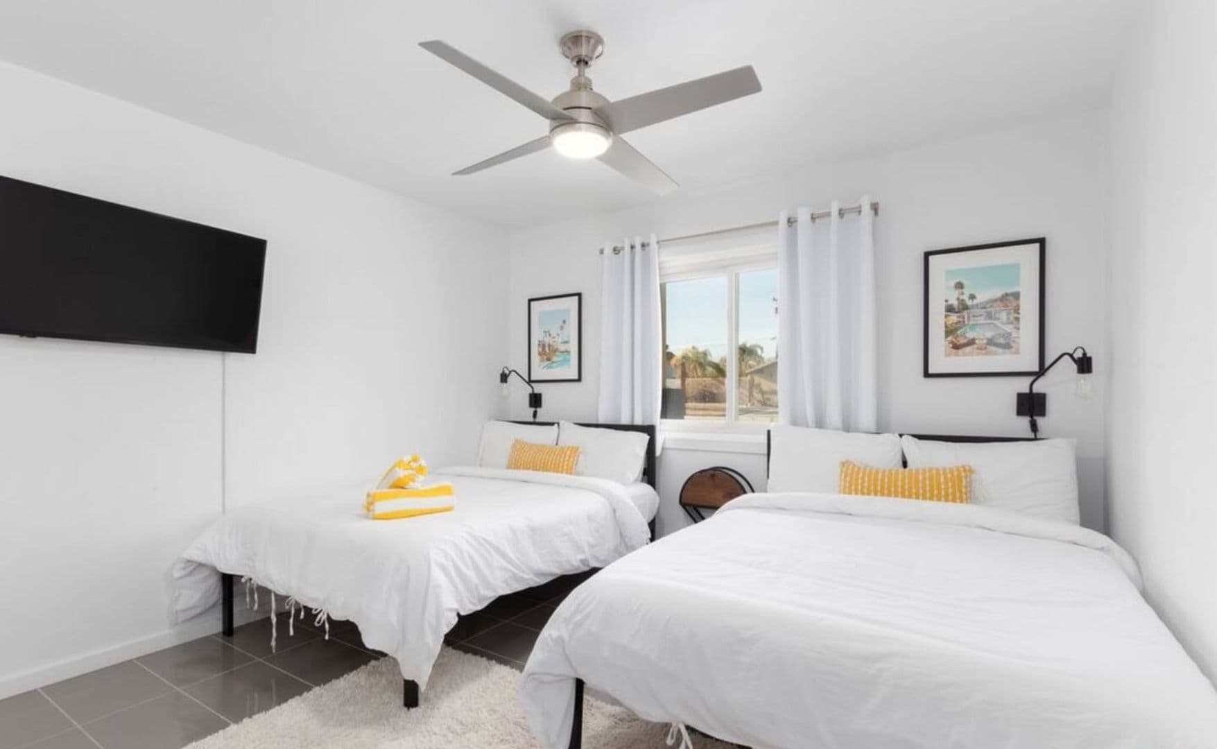Palm Springs House: 2241 E Finley Rd