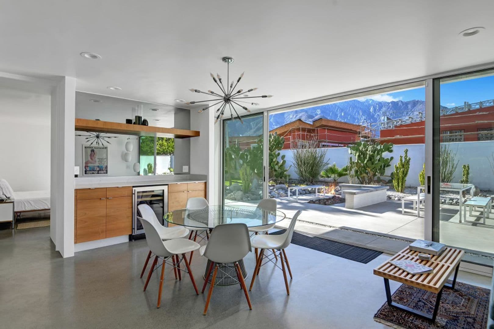 Palm Springs House: 3133 N Sunnyview Dr