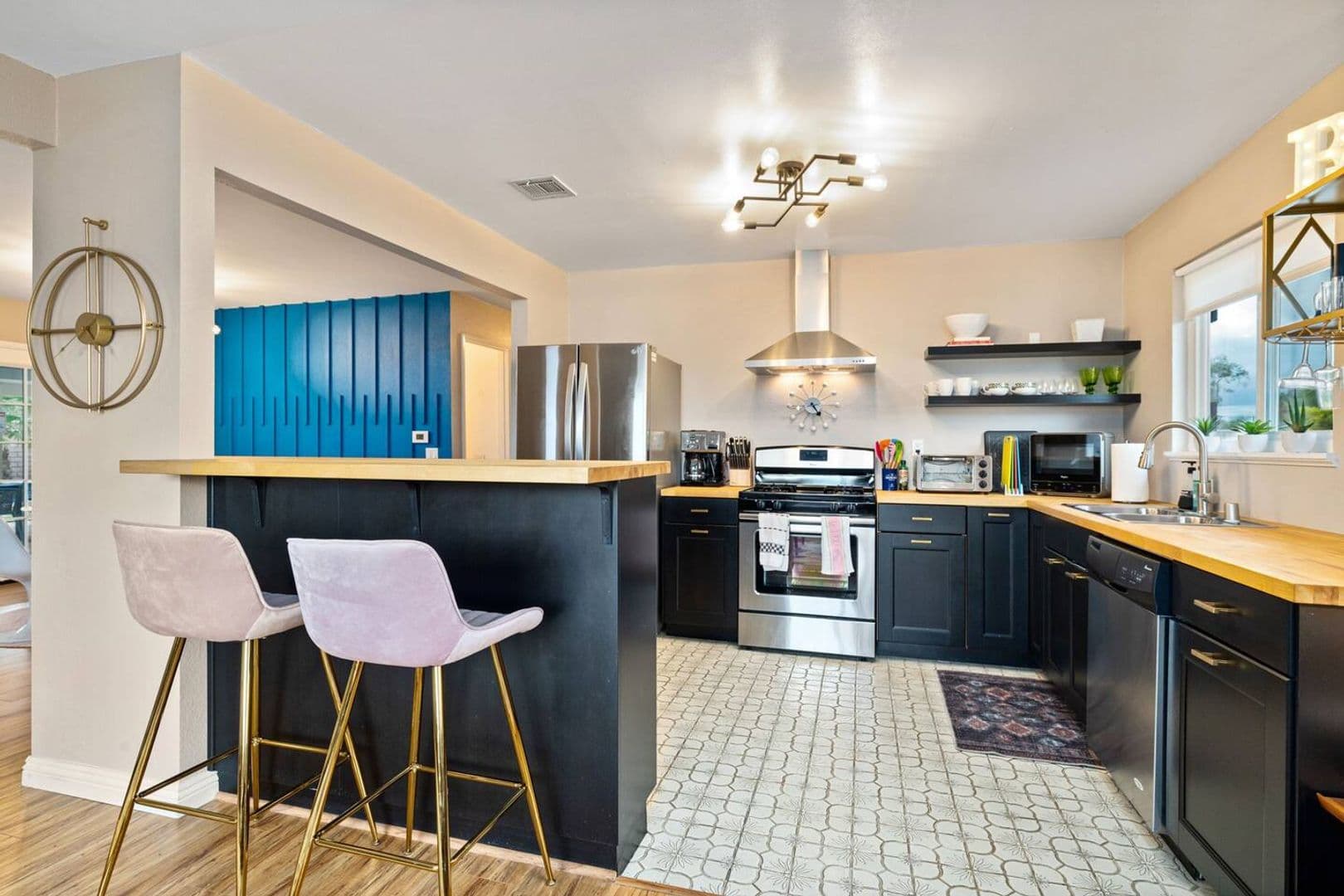 Palm Springs House: 2525 N Cerritos Rd