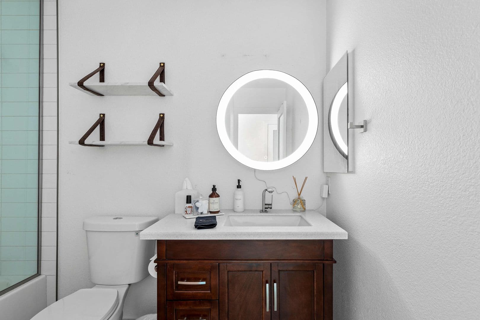Palm Springs House: 2355 W Nicola Rd