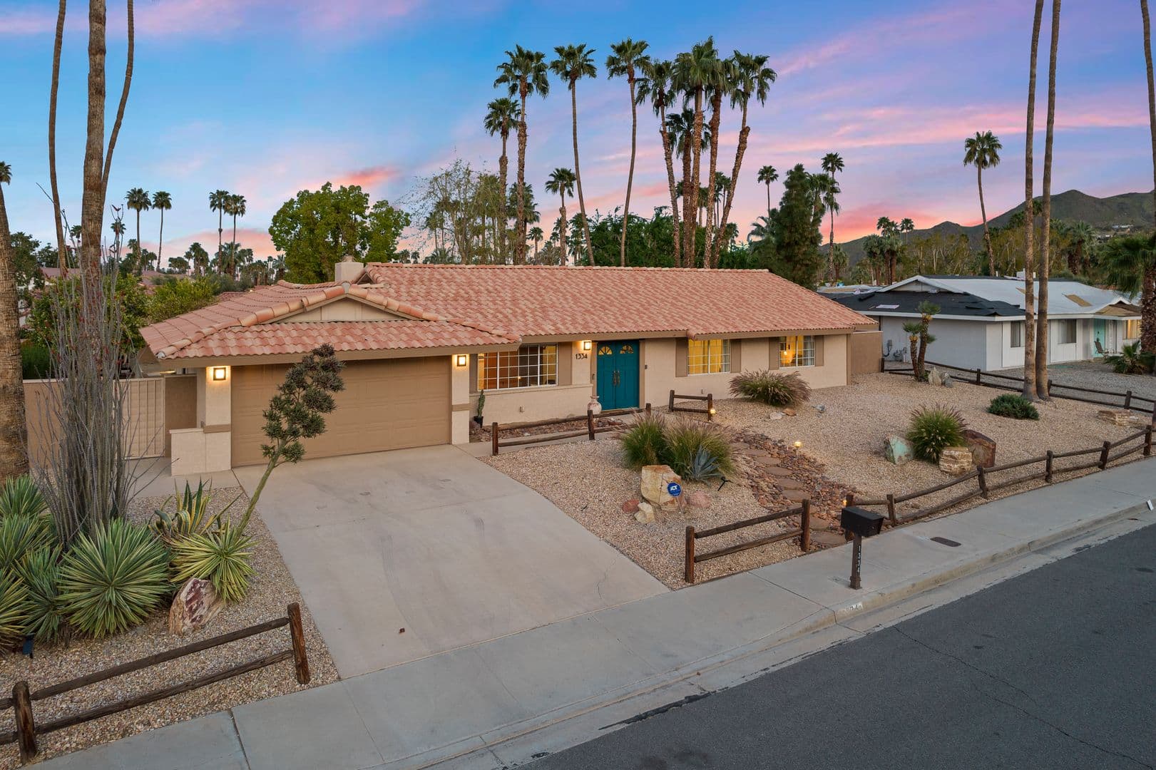Palm Springs House: 1334 S San Joaquin Dr