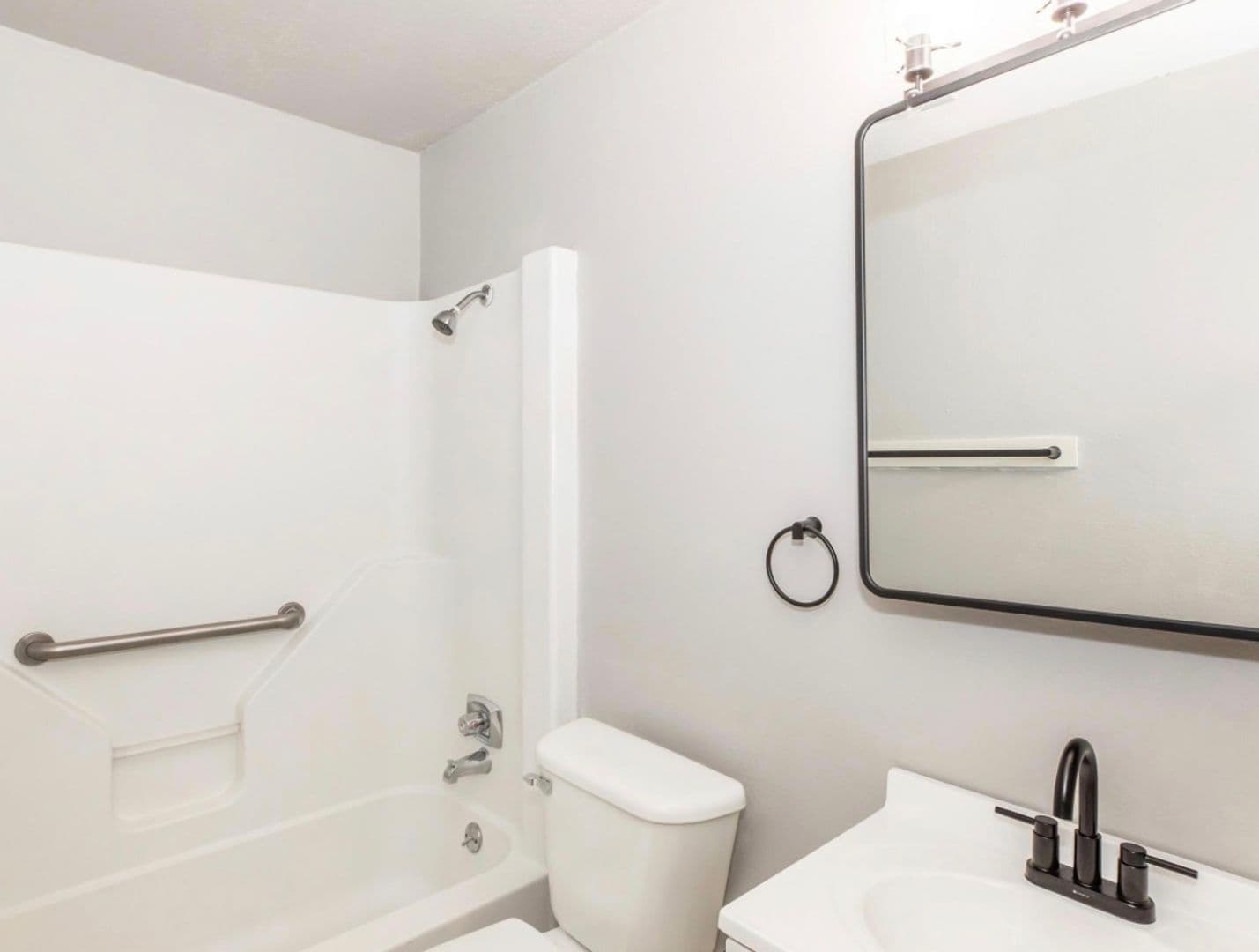 Stephenville Apartment: 2360 W Denman St