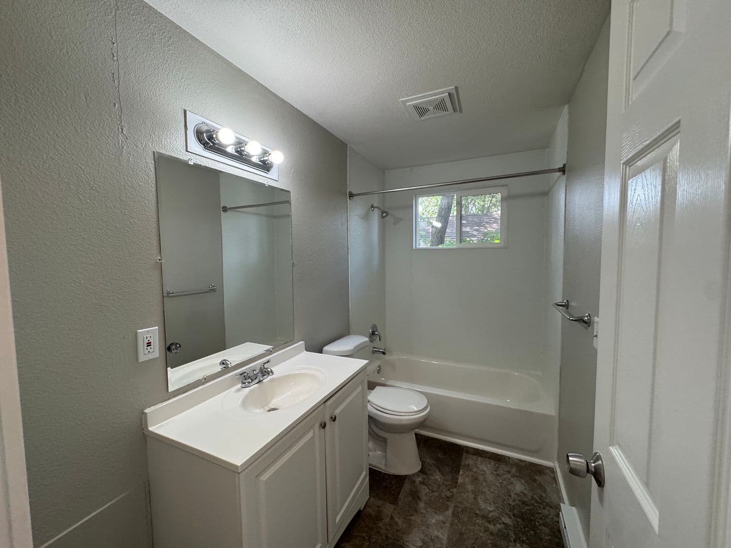 Spokane Apartment: 1802 W Gardner Ave