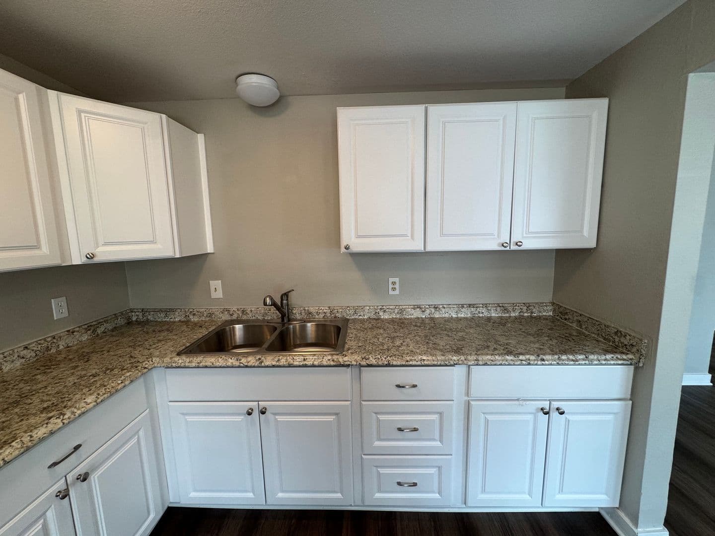 Spokane Apartment: 1802 W Gardner Ave
