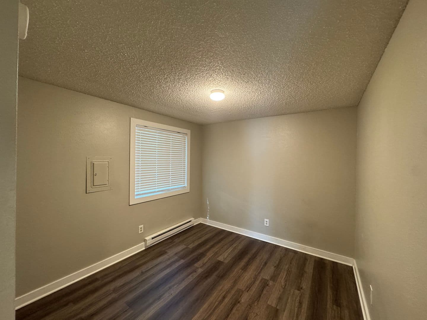 Spokane Apartment: 1802 W Gardner Ave