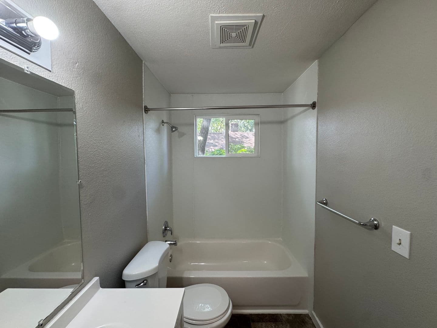 Spokane Apartment: 1802 W Gardner Ave